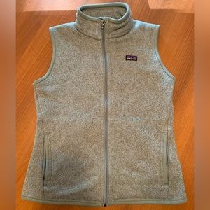 Patagonia Fleece Vest in Sage Green